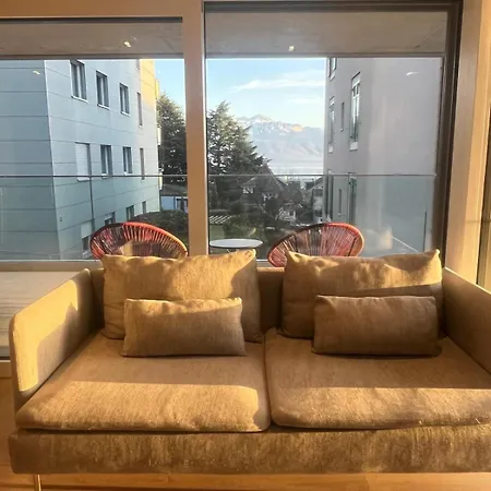 Appartement Newly Built 2-bed Flat With Parking In