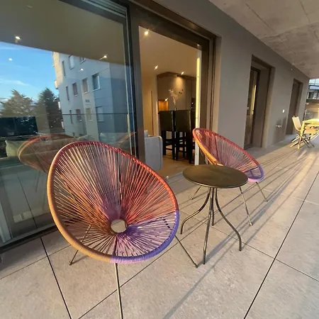 Newly Built 2-bed Flat With Parking In Appartement *