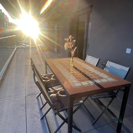 Lejlighed Newly Built 2-bed Flat With Parking In