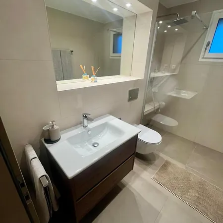 Lejlighed Newly Built 2-bed Flat With Parking In Pully