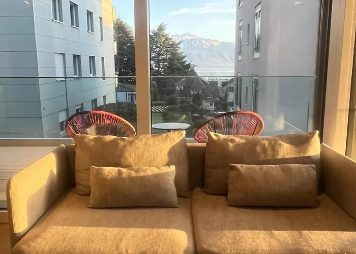 Lejlighed Newly Built 2-bed Flat With Parking In