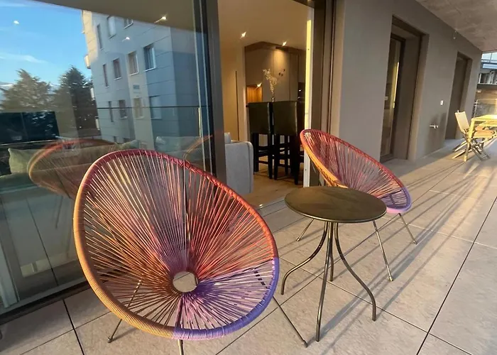 Newly Built 2-bed Flat With Parking In Lejlighed *